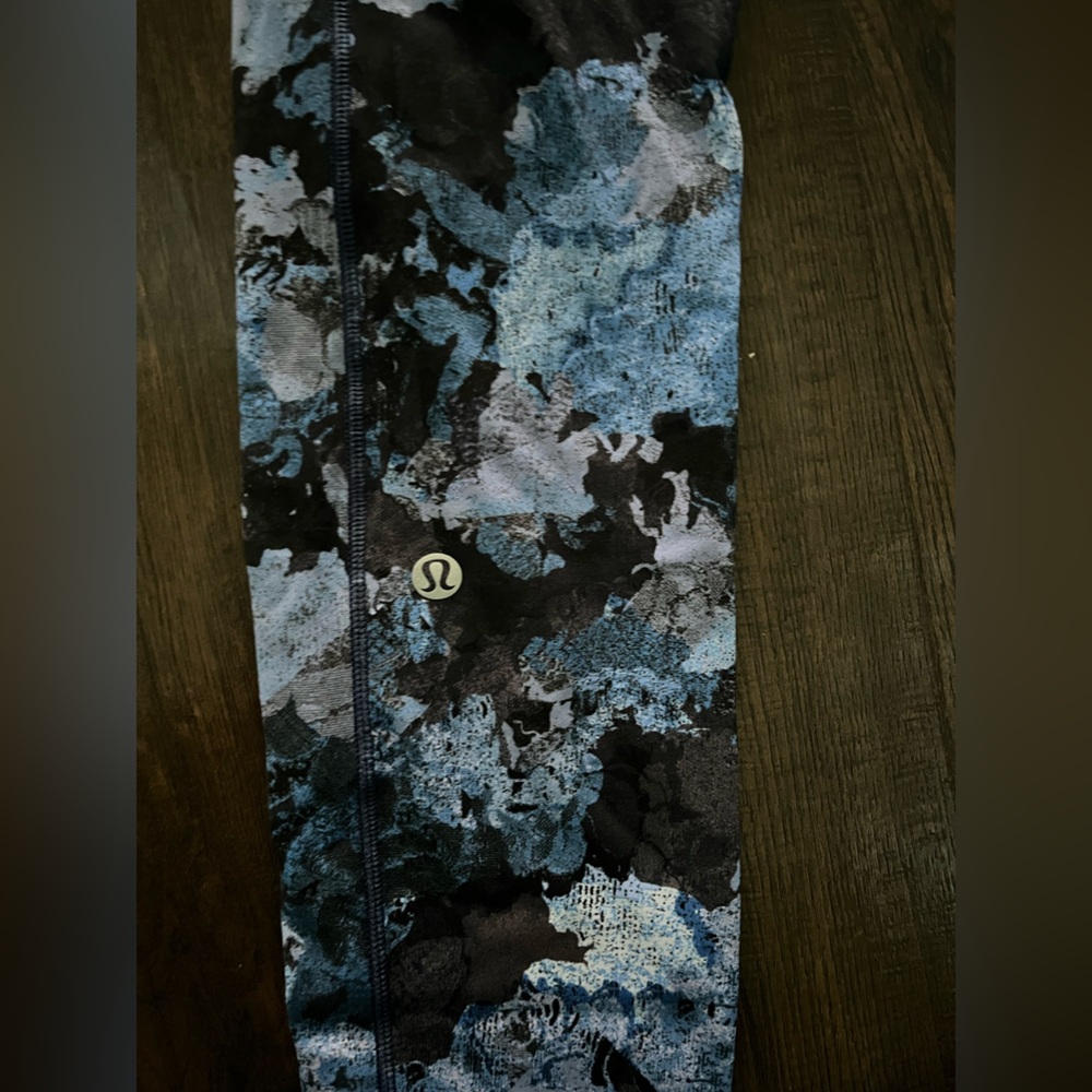 Lululemon Leggings - Picture 8 of 8